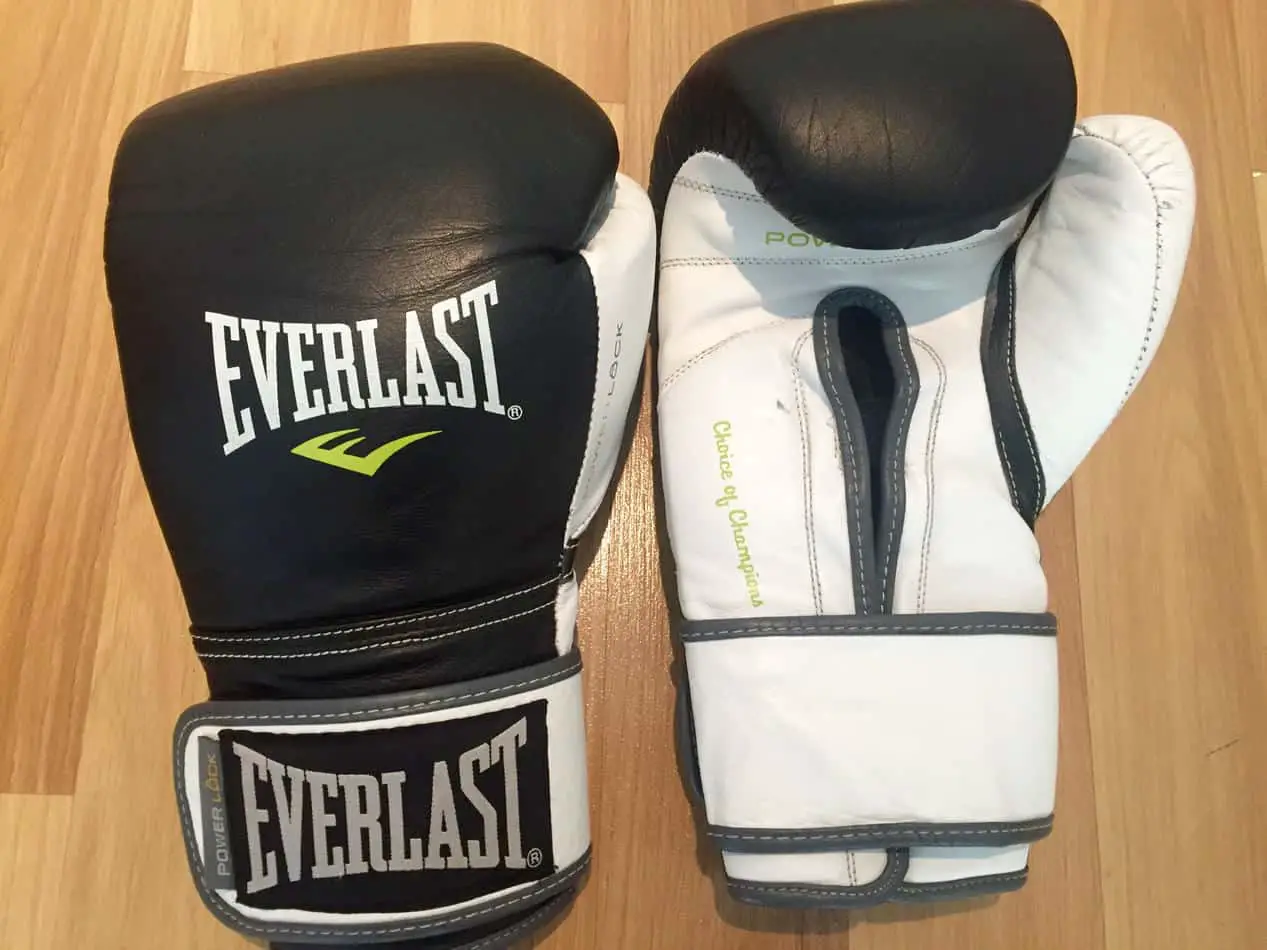 Everlast Powerlock拳击手套黑色和白色
